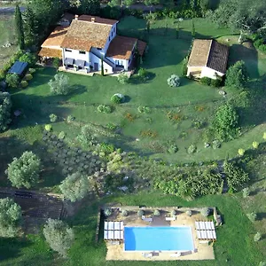  Vakantieboerderij Agriturismo Quercia Rossa Rural House